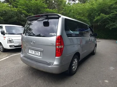 Hyundai Starex 2011, 183000 км, за 2925.31 USD