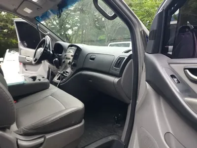 Hyundai Starex 2011, 183000 км, за 2925.31 USD - фото 15