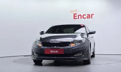Kia K5 2013, 119963 км, за 2953.92 USD