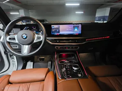 BMW X7 2025, 10910 км, за 96828.77 USD