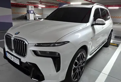 BMW X7 2025, 10910 км, за 96828.77 USD - фото 8