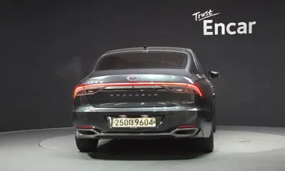 Hyundai Grandeur 2020, 104731 км, за 12427.3 USD