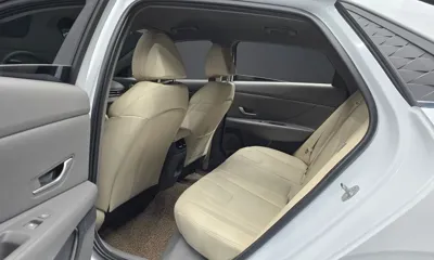 Hyundai Avante 2024, 26928 км, за 15698.89 USD - фото 12