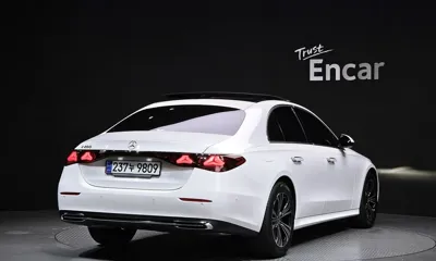 Mercedes-Benz E-Class 2025, 4046 км, за 41907.5 USD