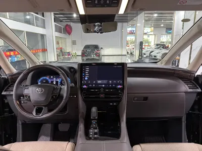 Toyota Alphard 2024, 58000 км, за 115948.31 USD - фото 6