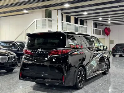 Toyota Alphard 2024, 58000 км, за 115948.31 USD - фото 15