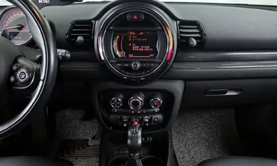 MINI Clubman 2018, 130499 км, за 6236.05 USD - фото 14