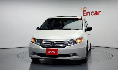 Honda Odyssey 2013, 65898 км, за 10439.38 USD