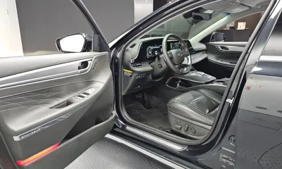 Hyundai Grandeur 2020, 86625 км, за 16410.66 USD - фото 10