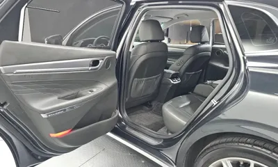 Hyundai Grandeur 2020, 86625 км, за 16410.66 USD - фото 12