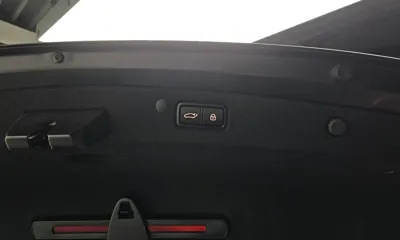 Hyundai Grandeur 2020, 86625 км, за 16410.66 USD - фото 31