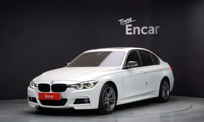 BMW 3-Series · 2018 год