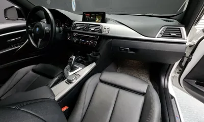 BMW 3-Series 2018, 89031 км, за 9602.64 USD - фото 7