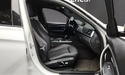 BMW 3-Series 2018, 89031 км, за 9602.64 USD - фото 11