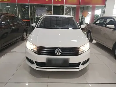 Volkswagen Santana 2021, 65100 км, за 6945.13 USD