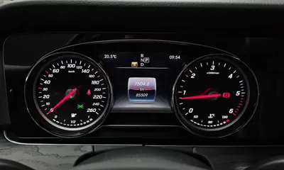 Mercedes-Benz E-Class 2017, 85509 км, за 12964.18 USD - фото 8