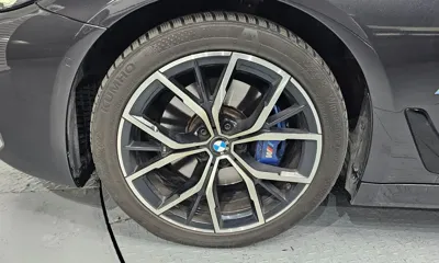 BMW 5-Series 2023, 98088 км, за 14767.09 USD