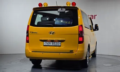 Hyundai Starex 2019, 44011 км, за 13588.03 USD