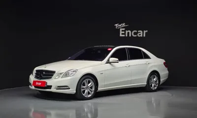 Mercedes-Benz E-Class · 2012 год