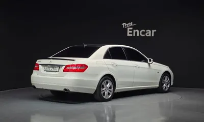 Mercedes-Benz E-Class 2012, 238706 км, за 2636.27 USD