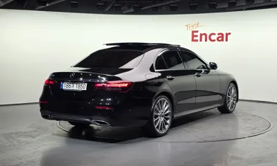Mercedes-Benz E-Class 2021, 54079 км, за 24380.57 USD
