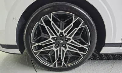 Hyundai Grandeur 2023, 53983 км, за 22736.17 USD