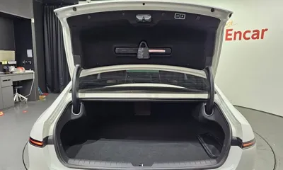 Hyundai Grandeur 2023, 53983 км, за 22736.17 USD - фото 20