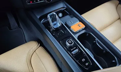 Volvo XC60 2021, 43857 км, за 28160.69 USD - фото 9