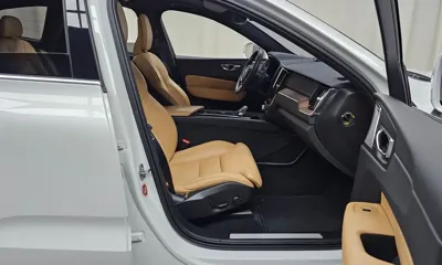 Volvo XC60 2021, 43857 км, за 28160.69 USD - фото 26