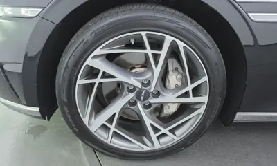 Genesis G90 2025, 136876 км, за 650061.52 USD