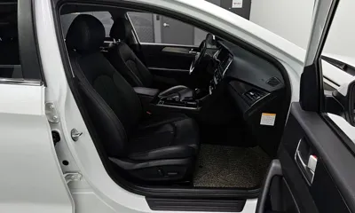 Hyundai Sonata 2018, 182969 км, за 6423.84 USD - фото 12