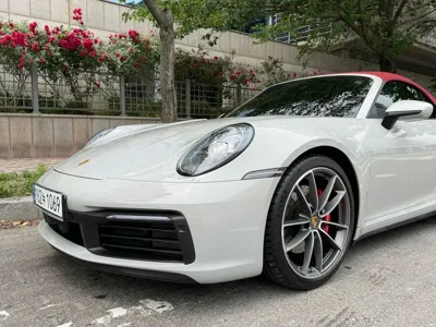 Porsche 911 2023, 12900 км, за 128931.38 USD