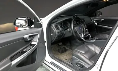 Volvo V60 2016, 133159 км, за 7261.31 USD - фото 10