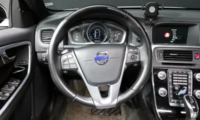 Volvo V60 2016, 133159 км, за 7261.31 USD - фото 13