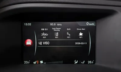 Volvo V60 2016, 133159 км, за 7261.31 USD - фото 16