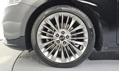 Kia K7 2016, 159119 км, за 6821.19 USD