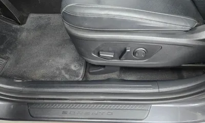 Kia Sorento 2022, 111318 км, за 12880.57 USD - фото 31
