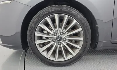 Kia K7 2018, 109977 км, за 20349.22 USD