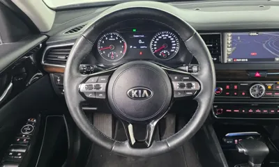 Kia K7 2018, 109977 км, за 20349.22 USD - фото 13