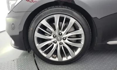 Genesis G80 2019, 186183 км, за 10271.07 USD
