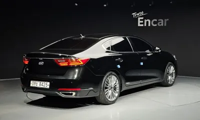 Kia K7 2019, 43796 км, за 12628.26 USD