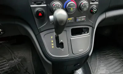 Hyundai Starex 2014, 105598 км, за 5748.26 USD - фото 9