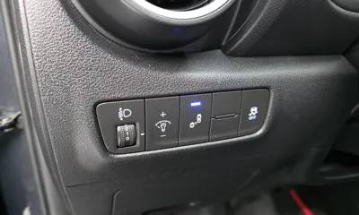 Hyundai Kona 2018, 79701 км, за 7417.62 USD - фото 17