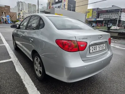 Hyundai Avante 2009, 167000 км, за 1706.71 USD