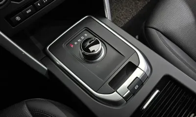 Land Rover Discovery Sport 2018, 119377 км, за 6603.65 USD - фото 9