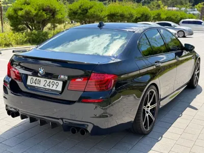 BMW M5 2016, 69700 км, за 34527.71 USD