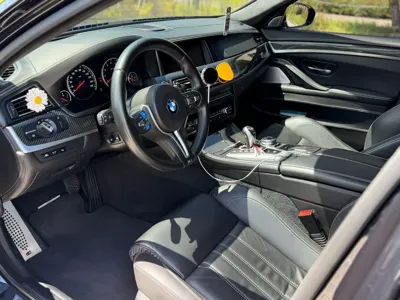 BMW M5 2016, 69700 км, за 34527.71 USD - фото 9