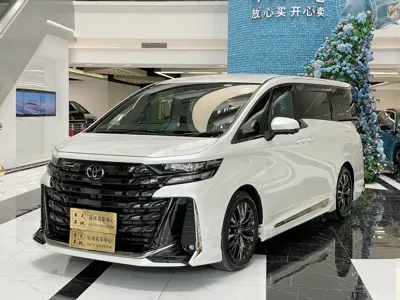 Toyota Vellfire · 2026 год