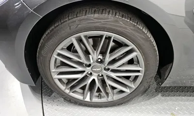 Genesis G70 2018, 78973 км, за 10749.19 USD