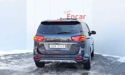 Kia Canival 2019, 118739 км, за 10109.02 USD